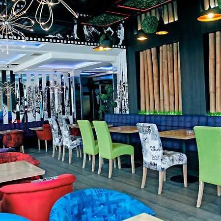 Estrada Lux Hotel Belgrade Luaran gambar
