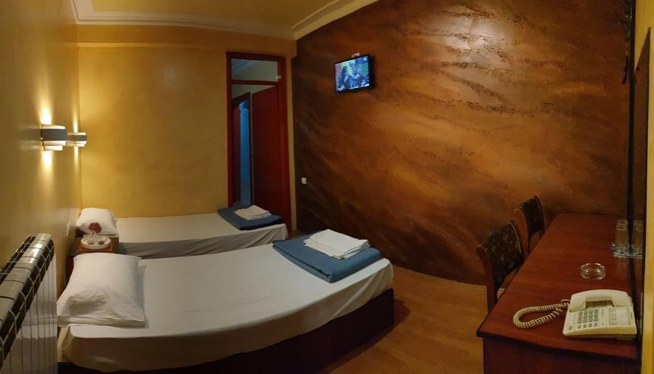 Estrada Lux Hotel Belgrade Luaran gambar